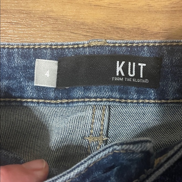 Kut from the Kloth straight leg jeans size 4 - Picture 2 of 4